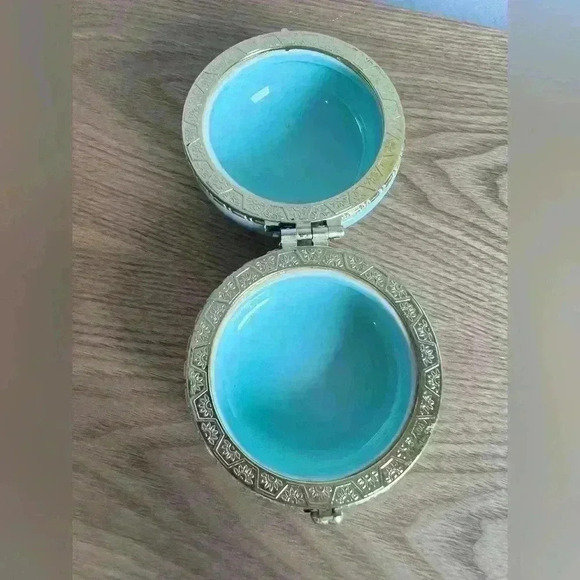 Macaroon Shaped Light Blue Trinket Snap Open Box Preppy Pastel Home Decor - Picture 7 of 12